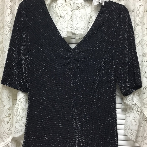 Blouse - Picture 2 of 3